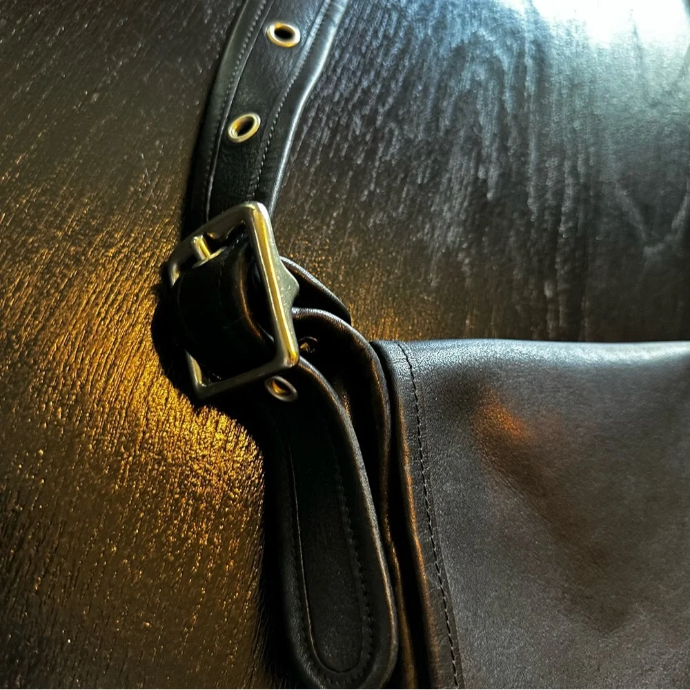 Vintage Y2K COACH Black Genuine Leather Satchel Bag Unisex Patrica Saddle - Picture 4 of 15